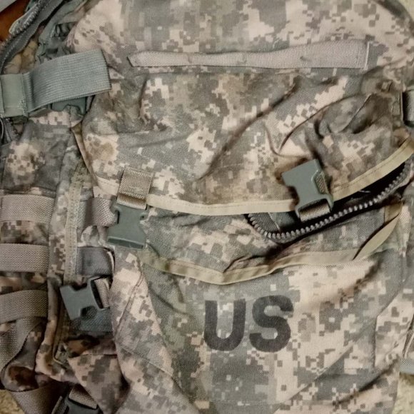 US Military MOLLE II Assault Pack, made in USA - Picture 1 of 2